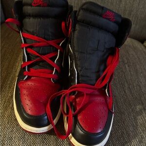Nike air Jordan Black and Red High-Top Sneakers Bred toe